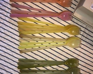 Vintage Tupperware fork o spoons (sporks)