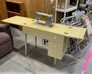 Vintage Singer sewing machine in cabinet 31 x 33 x 18 in closed 31 x 66 x 18 open