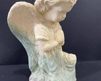 Resin angel statue 14 in tall