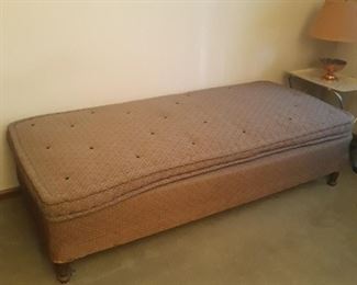 Marshall Fields  day bed