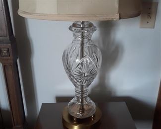 Cut crystal table lamp