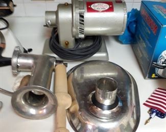 Heavy duty meat grinder with electric  motor