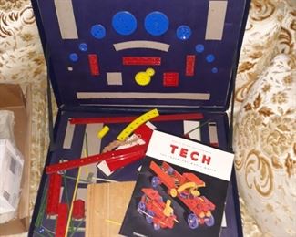 Tech construction  toy