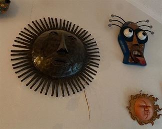 Large Metal 24” Diameter 
Bug Eyes Art 18” Tall x 15” Wide
Bottom Small 9” x 10”