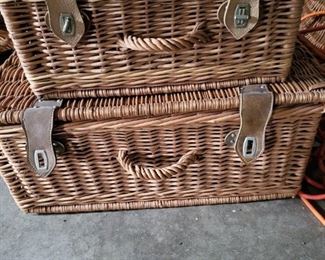 I'm back,  Cool Baskets, right?  Right!