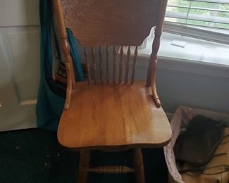 Vintage swivel desk chair