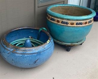 large planting pots and ceramic hose pot