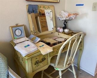 Vintage Vanity and hankies