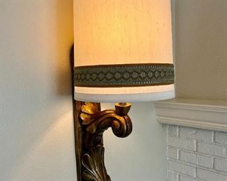 Awesome late 60s/early 70s wall lamp...