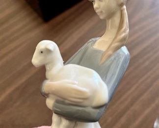 Lladro 4505 Girl with Lamb