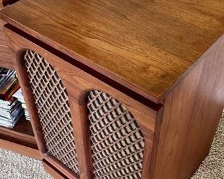 Speakers very likely updated in 1990s, sound GREAT
