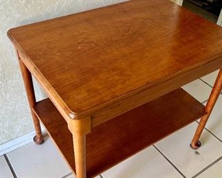 1940s mahogany end table