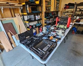Tons of name brand tools!!