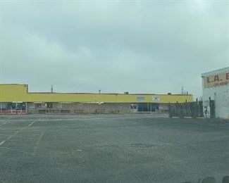 We are NOT LOCATED IN THE FLEA MARKET