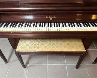 Spinet Piano