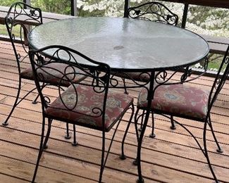 Outdoor iron table set