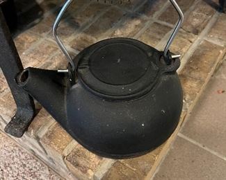 Cast iron yea kettle