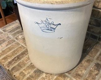 10 Gallon crock churn