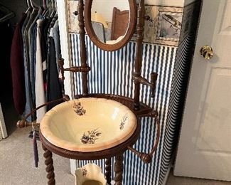 Hotel Washstand w bowl and pitcher