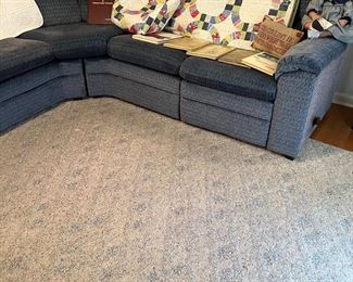 Sectional sofa w recliner on each end
