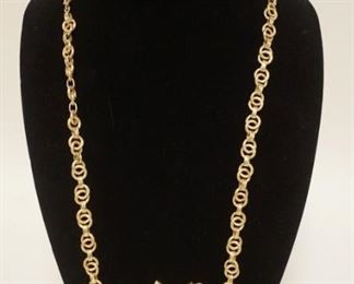 1001	18K GOLD CHAIN W/JADE PENDANT, CHAIN IS UNOAERRE ARREZZO ITALY, CHAIN WEIGHS 37.4 DWT, PENDANT W/CARVED ASIAN CHARACTERS MARKS, HAS ATTACHED LIZARD W/STONES, PENDANT MOUNT TESTS 14K GOLD
