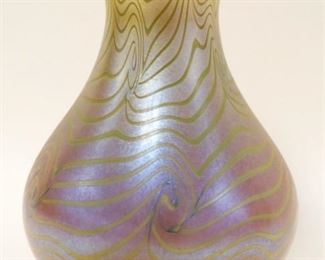 1012	DURAND ART GLASS KING TUT VASE, SIGNED & NUMBERED ON BASE 1700-8, APPROXIMATELY 8 1/2 IN HIGH

