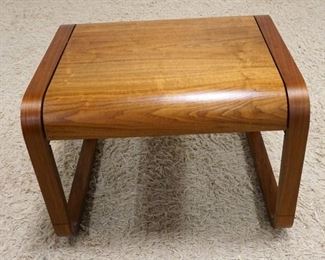 1134	MIDCENTURY MODERN MUELLER BENTWOOD END TABLE, APPROXIMATELY 24 IN X 21 IN X 18 IN HIGH
