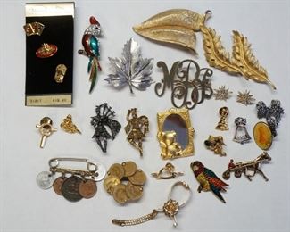 1269	LOT OF COSTUME JEWELRY MOSTLY PINS, AS FOUND
