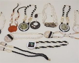 1288	LOT OF COSTUME JEWELRY NECKLACES, AS FOUND
