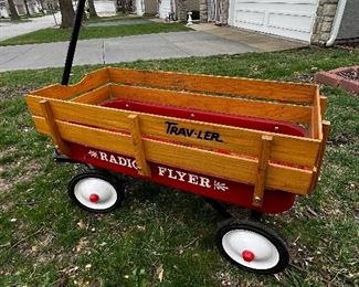 Great Radio Flyer wagon!