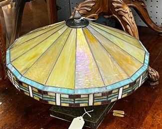Stain glass light fixture… awesome!