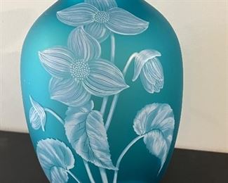 Beautiful satin blue Fenton vase, Cincinnati Art