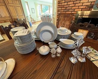 DINNERWARE