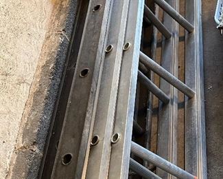 EXTENSION LADDERS