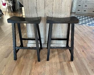 2 bar stools with rectangular seats, minimally distressed style, great quality