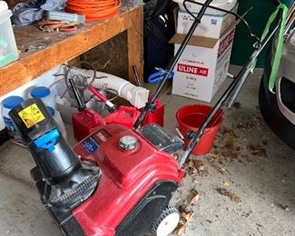 Toro Snow blower