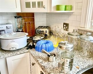 Misc kitchen items, small appliances 
