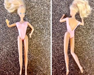Vintage 1980's Barbie Doll, blonde (front and back views)