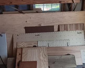 Various types of wood and lumber