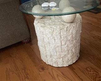 Round end table