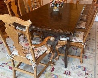 DISTRESSED FRENCH DINING TABLE WITH 1 LEAF AND ALL PADS
8 CHAIRS(2 ARM 6 ARMLESS) CHAIRS