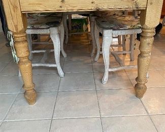 RESTORATION HARDWARE FARM TABLE                               6 CHAIRS  WHITE WASH FINISH.  