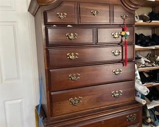 Thomasville Queen Ann High Boy Chest