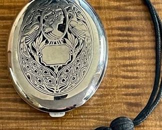Rare Fitch Compact Vanity 1926 Goddess Peacocks Tassel Art Nouveau With Lipstick, Puff And Mirror