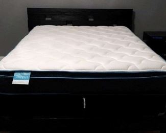 "Five Notch & Greenbriar" in North Augusta, SC Starts Closing Tue 4/11 8pm. Pickup: Thu 4/13 2-6pm. Please click here to see more photos, descriptions, and current bids:&nbsp;https://ctbids.com/estate-sale/20880