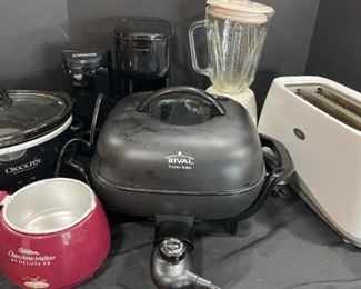 "Five Notch & Greenbriar" in North Augusta, SC Starts Closing Tue 4/11 8pm. Pickup: Thu 4/13 2-6pm. Please click here to see more photos, descriptions, and current bids:&nbsp;https://ctbids.com/estate-sale/20880