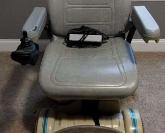 "Five Notch & Greenbriar" in North Augusta, SC Starts Closing Tue 4/11 8pm. Pickup: Thu 4/13 2-6pm. Please click here to see more photos, descriptions, and current bids:&nbsp;https://ctbids.com/estate-sale/20880