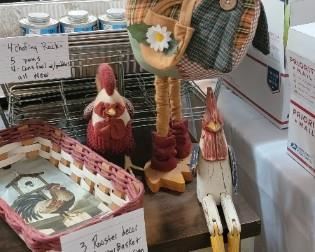 LOT OF CHICKEN DECOR