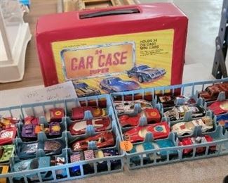 CAR CASE WITH CARS