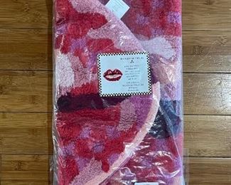 Mackenzie-Childs "Kiss My Feet" Bathmat - Brand New in Package